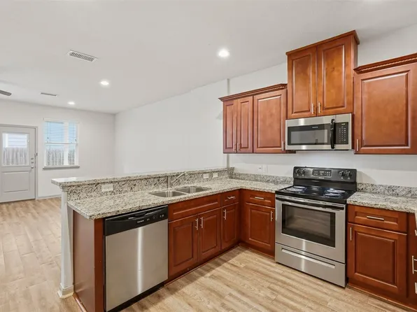 630 Magnolia Bnd, New Caney, TX 77357