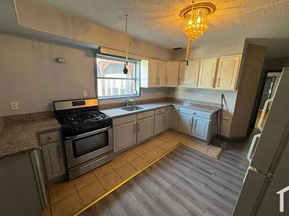 39 Andrew St #2, Bayonne, NJ 07002