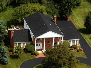 119 Stirrup Ln, Burr Ridge, IL 60527