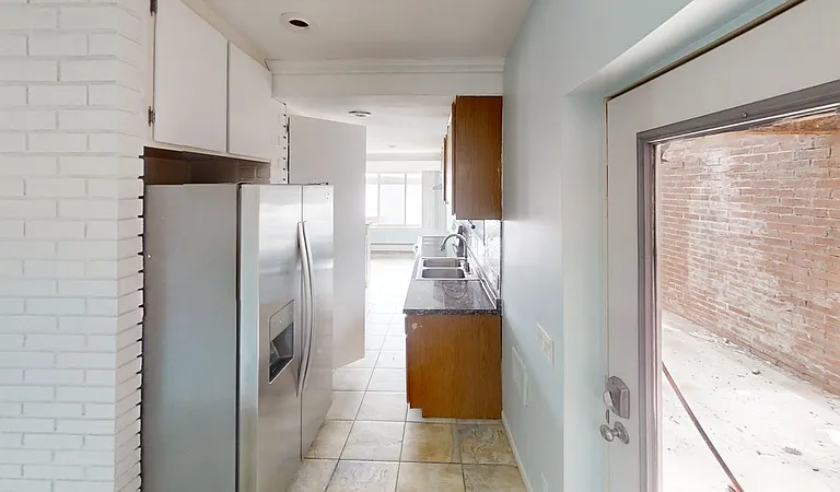 11859 N Main St #1 — Photo 7