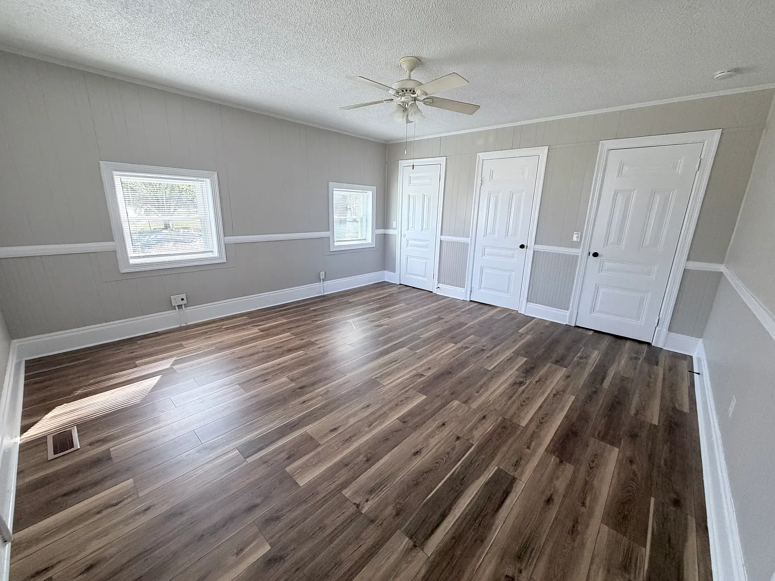 2 bed, 1100 sqft, $1,045 — Photo 3