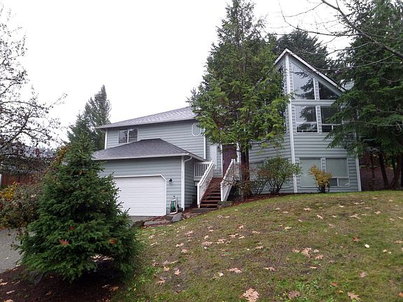 2nd image of 612 47th St SE