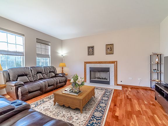 3rd image of 2848 Forest Creek Ln