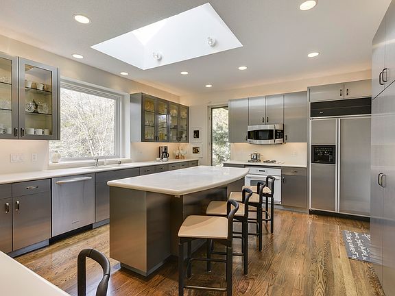 Contemporary Kitchen