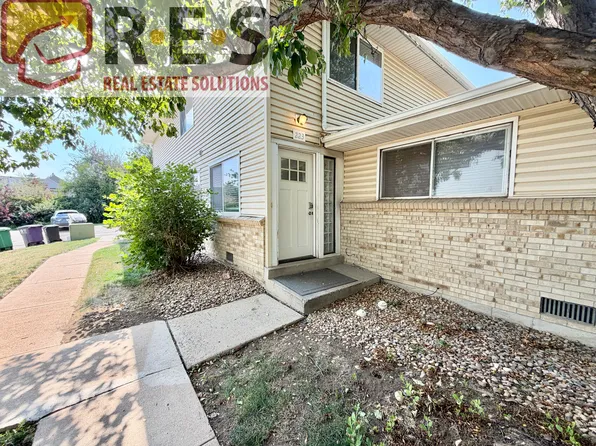 9255 E Lehigh Ave, Denver, CO