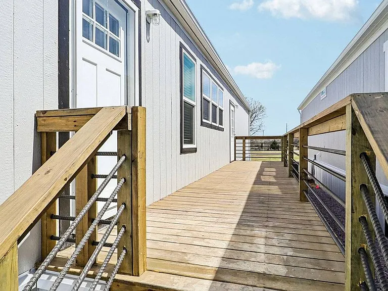 719 Armadillo St — Photo 11