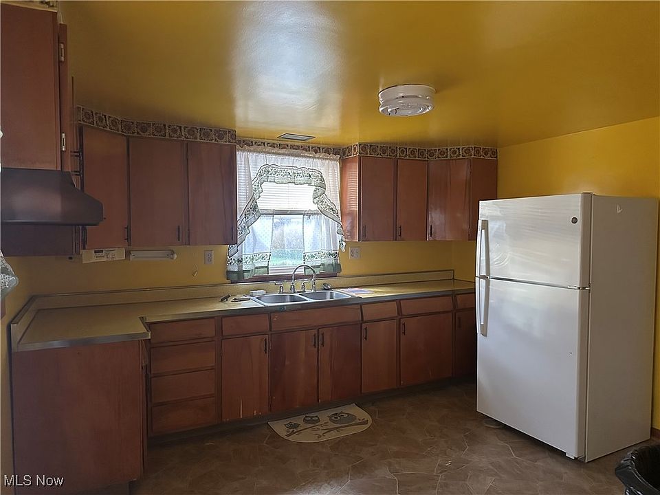 657 6th Ave, East Liverpool, OH 43920 | Zillow