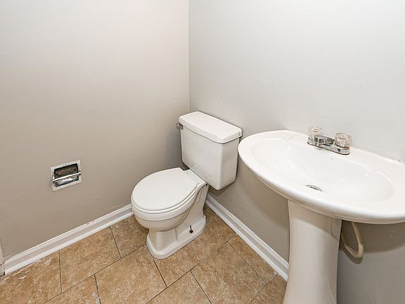 5th image of 200 Barshay Dr