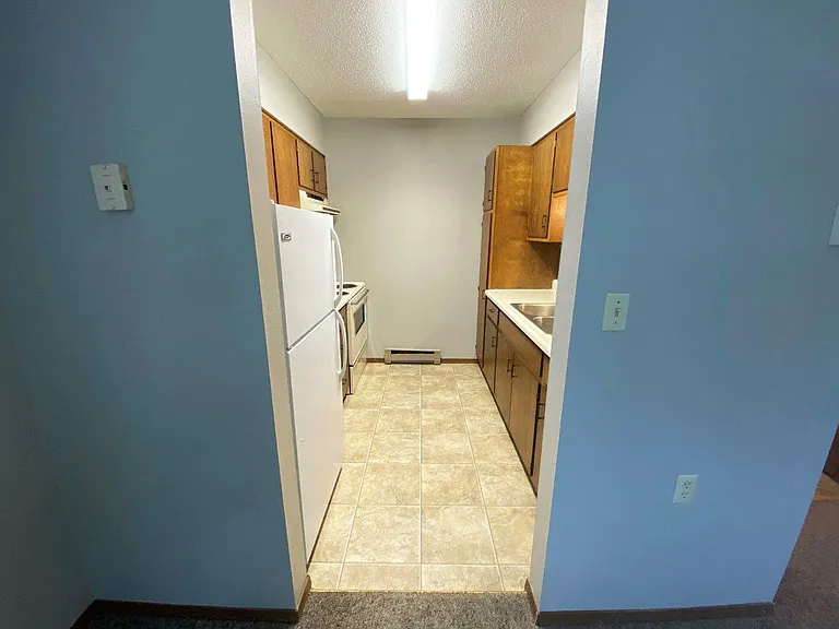 Bluestem Apartments — Photo 7