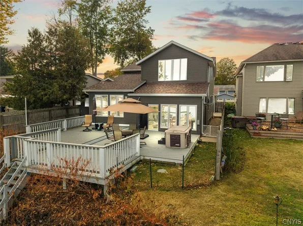 8826 Karlen Rd, Rome, NY 13440