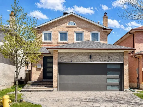 150 Trothen Cir, Markham, ON L3P 4H7