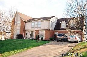 1st image of 122 Canterbury Dr
