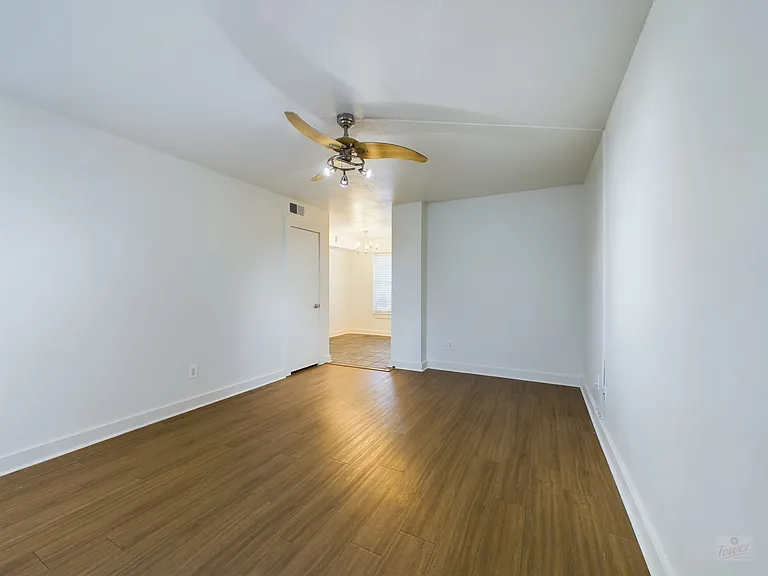3902 Peterson Ave #106 — Photo 12