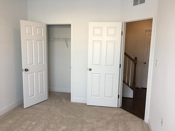 5th image of 110 Morefield Way