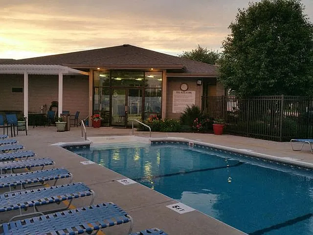 Deerfield Apartments & Chateaus — Photo 61