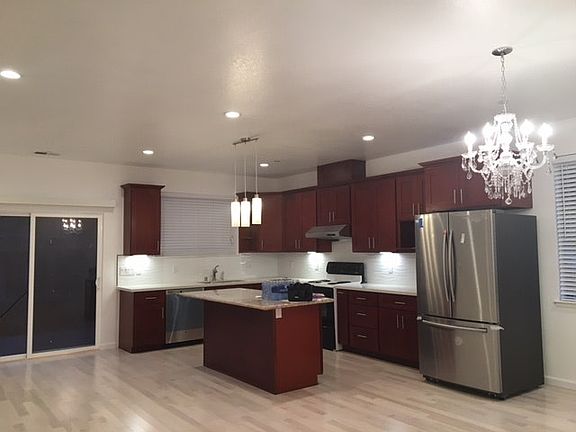 3rd image of 311 Beechvale Ct
