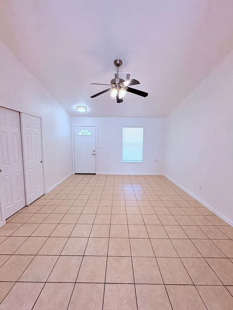 1405 Nogales St - Sacramento 95838 — Photo 2