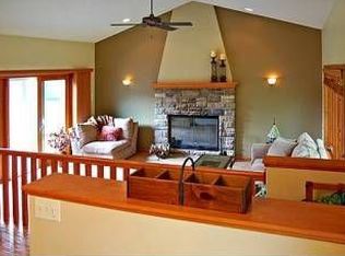 2900 Hazel Ln, Minnetonka, MN 55305