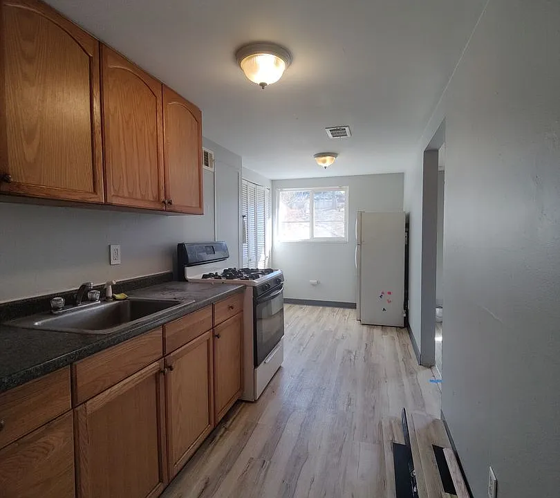 742 Ohio Ave #4