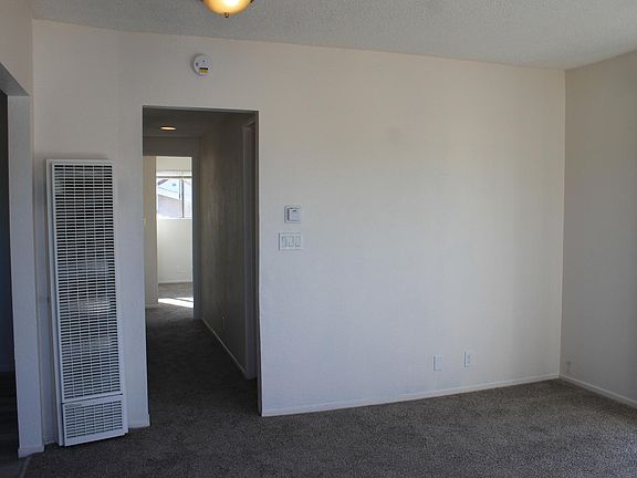 4th image of 870 1/2 W 19th St