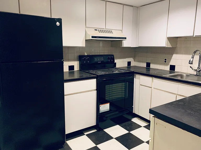 306 New St #C1 — Photo 7