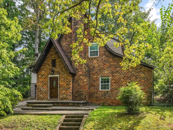 2224 Fisher Pl, Knoxville, TN 37920