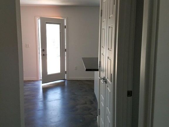 3rd image of 4321 N 27th St