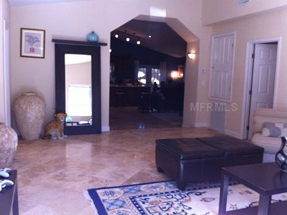 2nd image of 2717 Woodside Ave