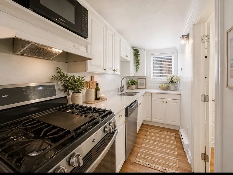524 E 12th Ave #B — Photo 11
