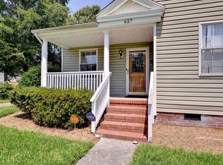 627 Temple Ln, Newport News, VA 23605
