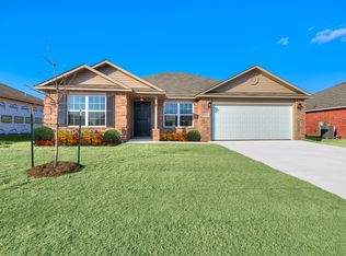 1009 N Pheasant Way, Mustang, OK 73064
