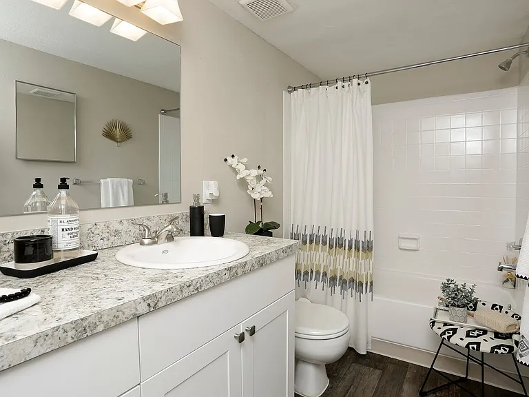 Bellancia Apartments — Photo 22