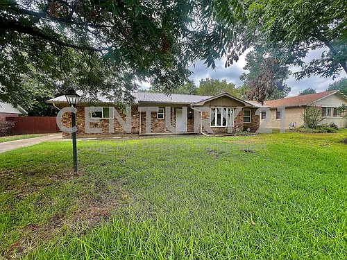 1914 W Northgate Dr Photo 1