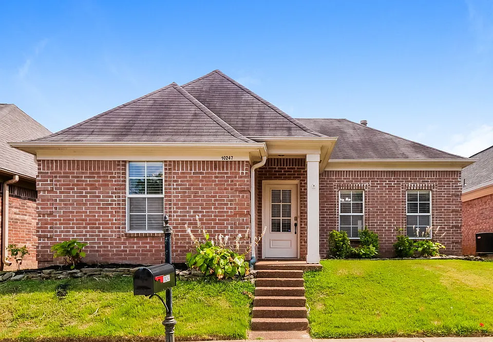 10247 Morning Hill Dr