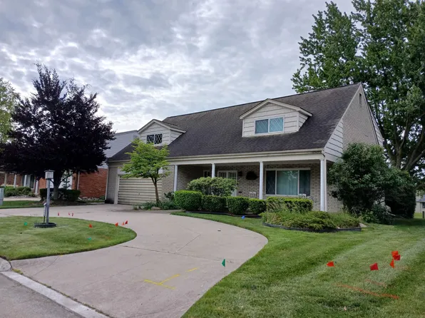 22460 La Von St, Saint Clair Shores, MI 48081