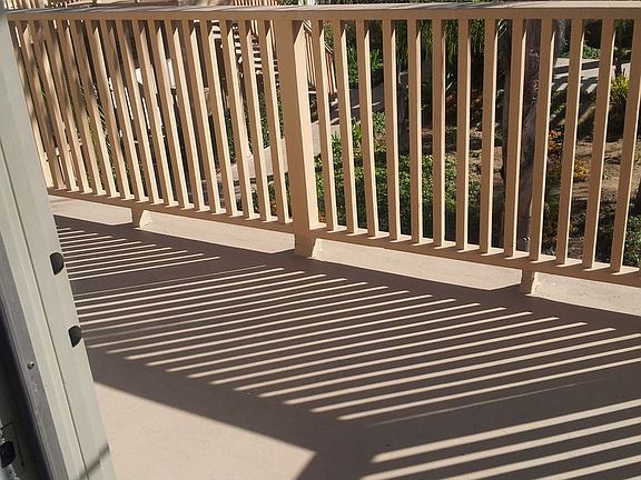 5th image of 1403 F Ave #23