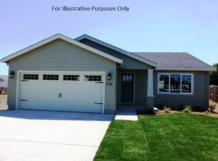 7431 Desert View Dr, White City, OR 97503