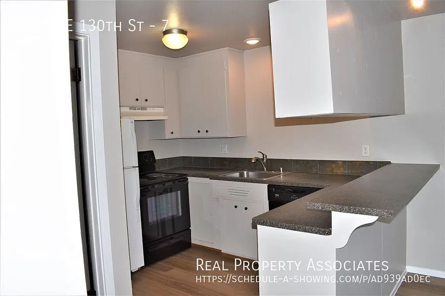 Apartment In Lake City * $500 Off 1st Full Months Rent — Photo 4
