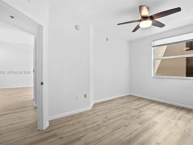 17145 N Bay Rd #4303 — Photo 14