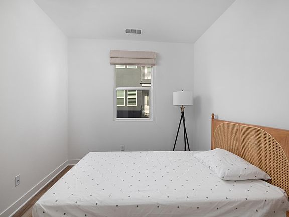 3rd image of 1410 S Urbana St #1