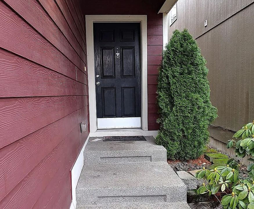 1st image of 17831 72nd Ave E