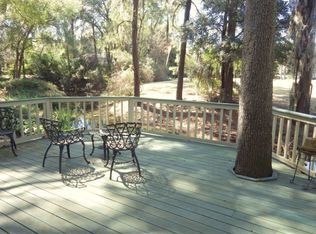 19 Bay Tree Ct W, St Simons Island, GA 31522