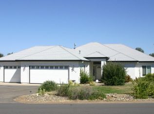 6875 Amber Ridge Dr, Anderson, CA 96007