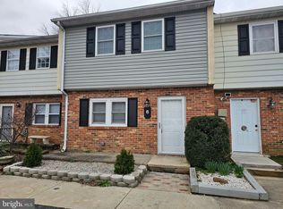 6 James Ct, Newark, DE 19702