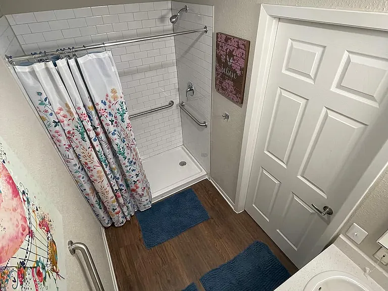 Unit bathroom