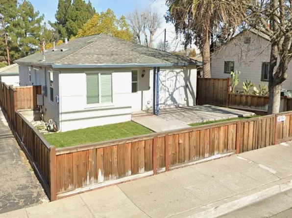 4059 Vineyard Ave, Pleasanton, CA 94566