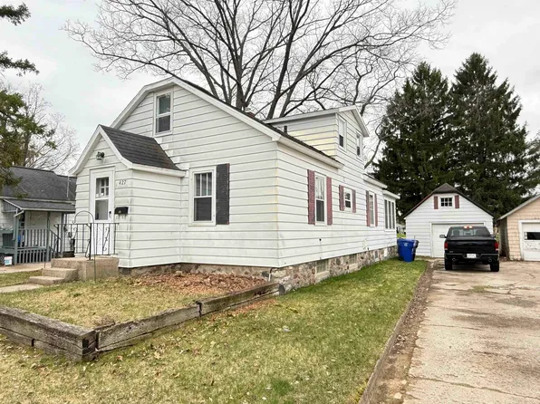 427 S Emery Ave, Peshtigo, WI 54157