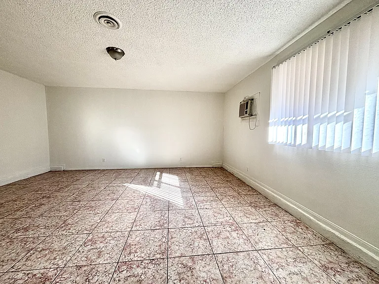 5813 Iris Ave — Photo 6