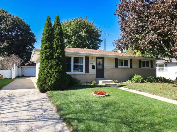 8544 32nd AVENUE, Kenosha, WI 53142