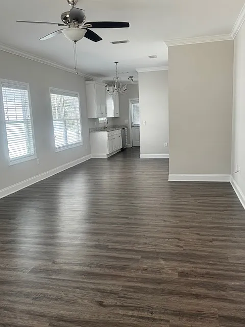 Building Photo - 335 Summercreek Cv